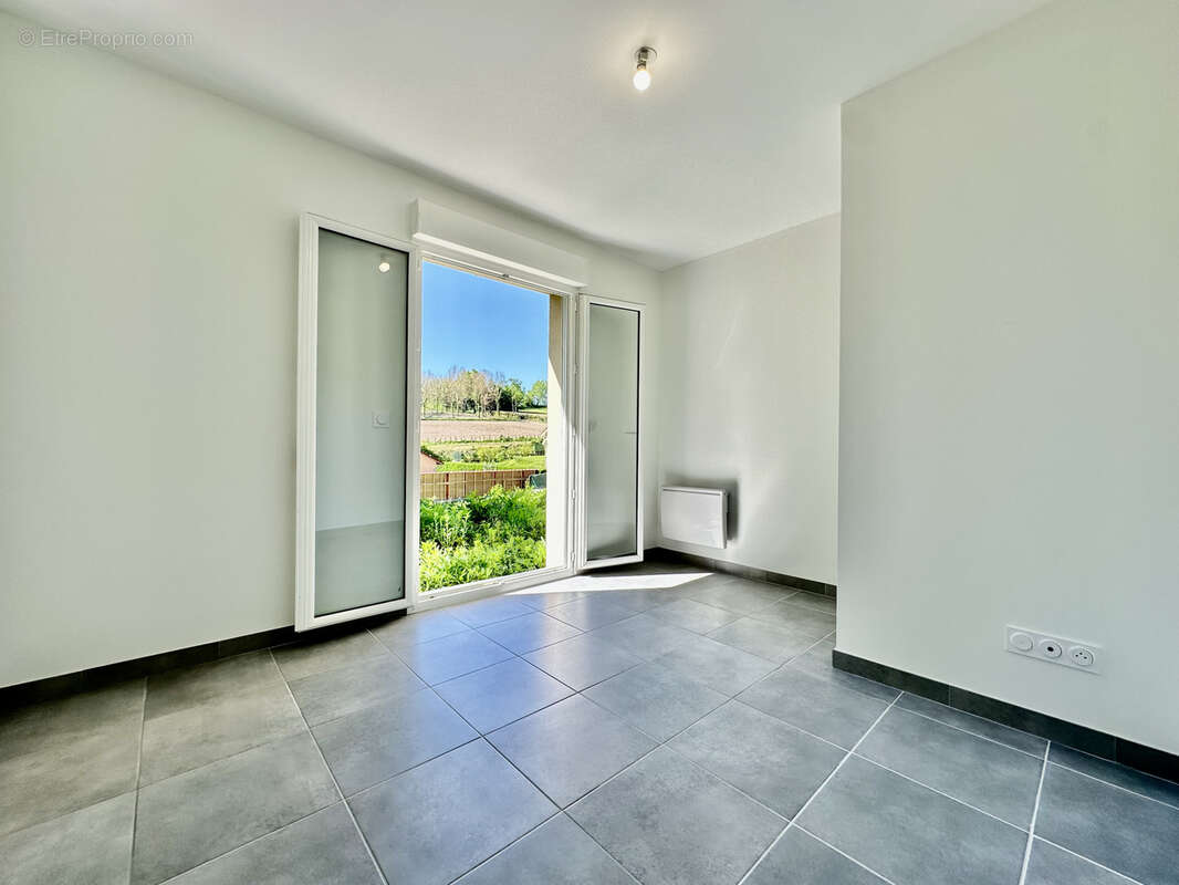 Maison à SAINT-CLAIR-DE-LA-TOUR