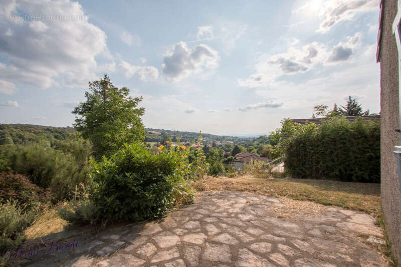 Dpt Rhône (69), à vendre CHAPONNAY maison P6 de 160 m² - Terrain de 1 450,00 m² - photo 5