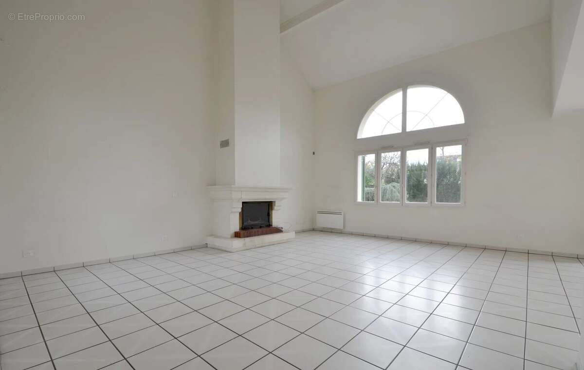 Maison à CROISSY-SUR-SEINE