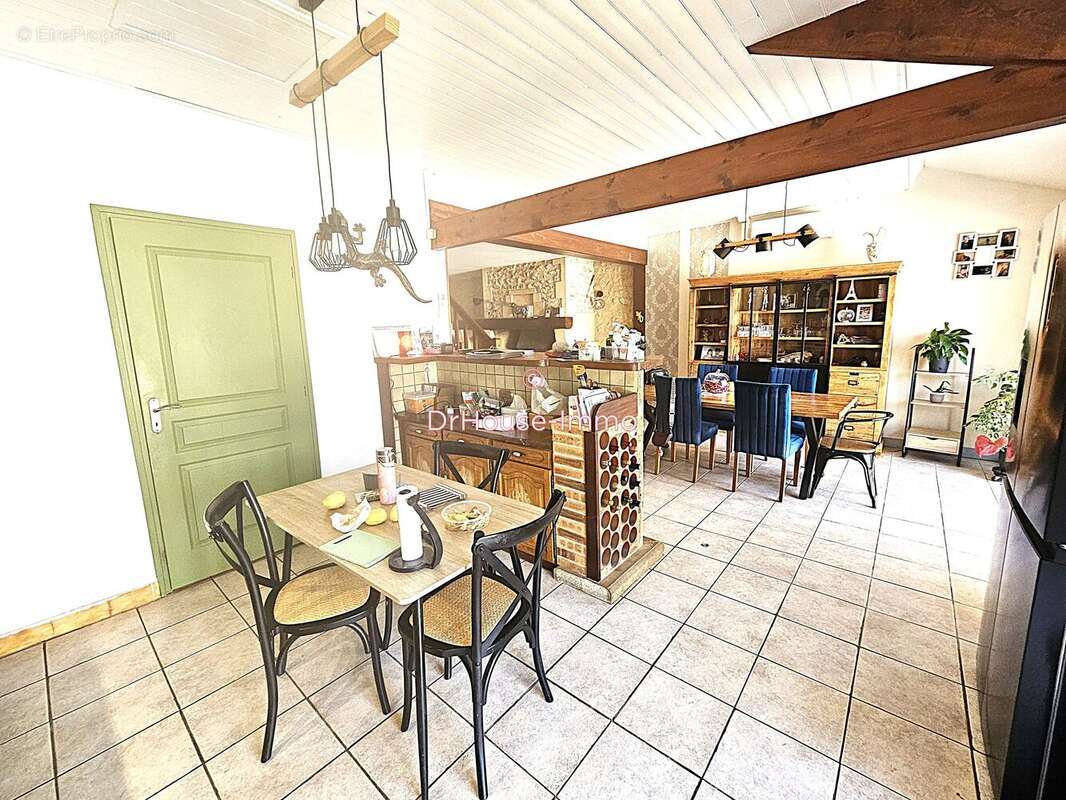 Maison à SAINT-LEON-SUR-L'ISLE