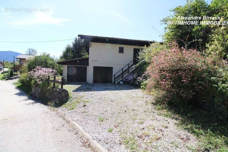 Maison à CHATILLON-SUR-CLUSES