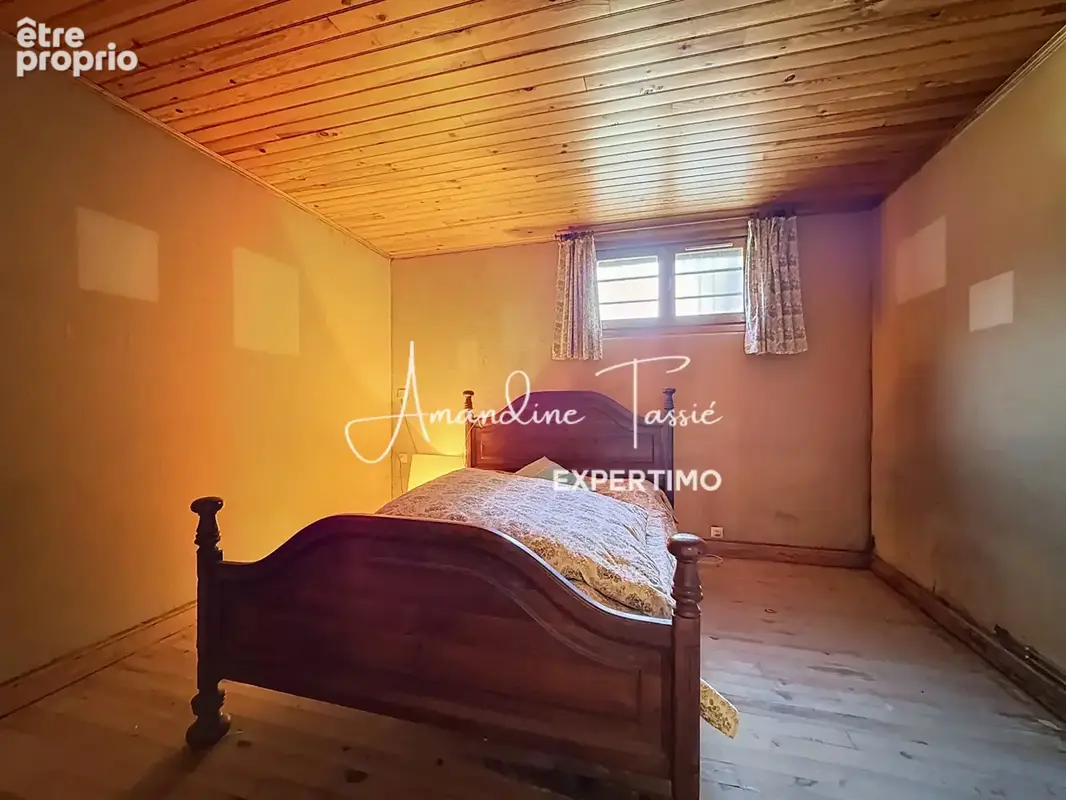 Une maison qui sort de l’ordinaire à Saint-Georges-de-Luzençon - photo 23