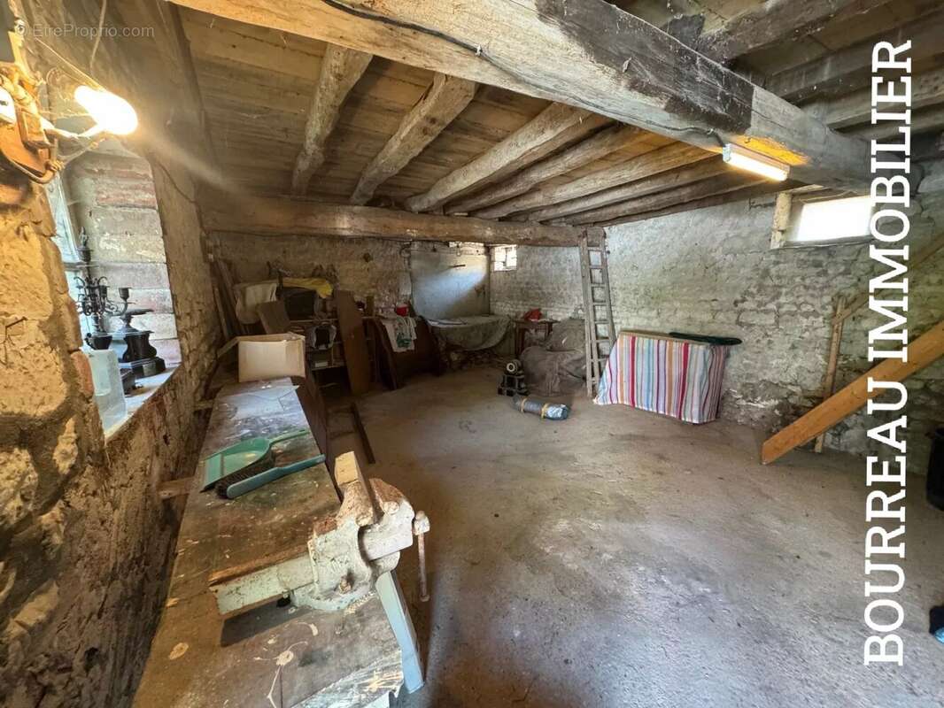 Maison à CHASSY