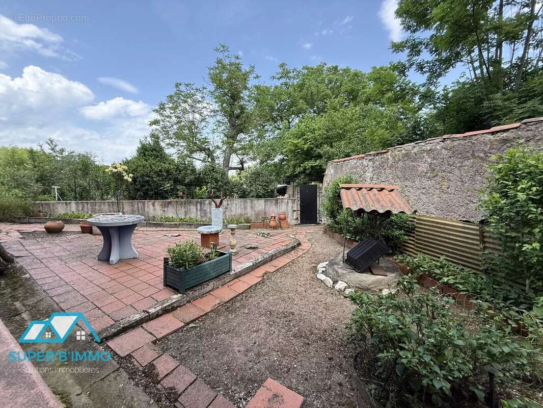 Maison à BOURNONCLE-SAINT-PIERRE