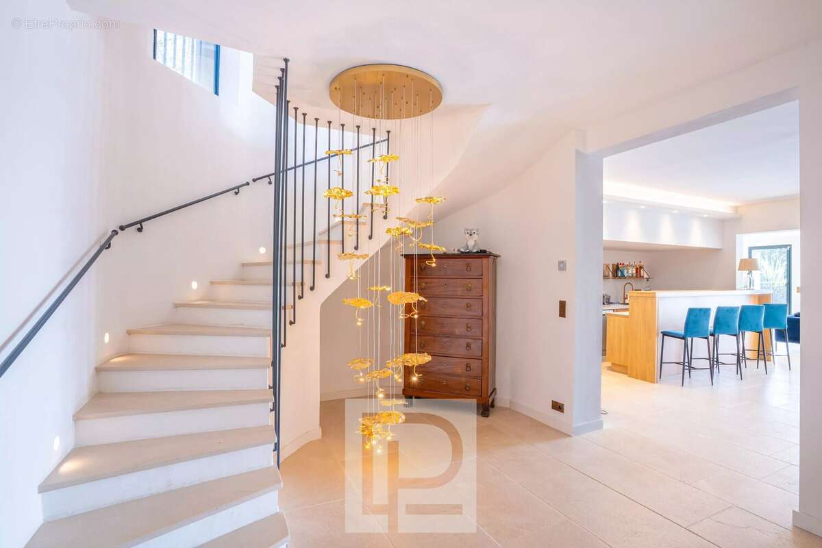 Maison à MOUGINS