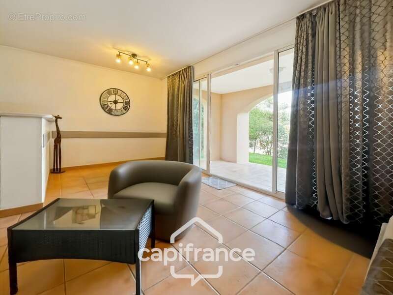Appartement à MALLEMORT