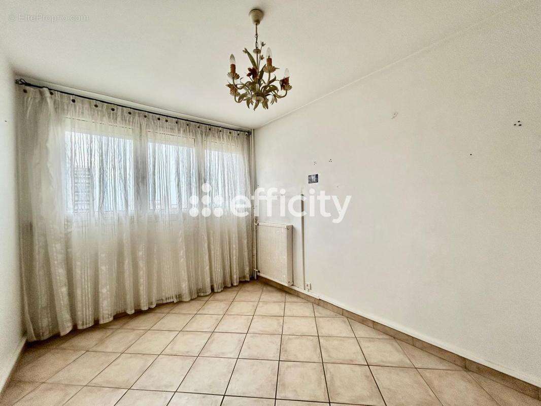 Appartement à MARSEILLE-10E