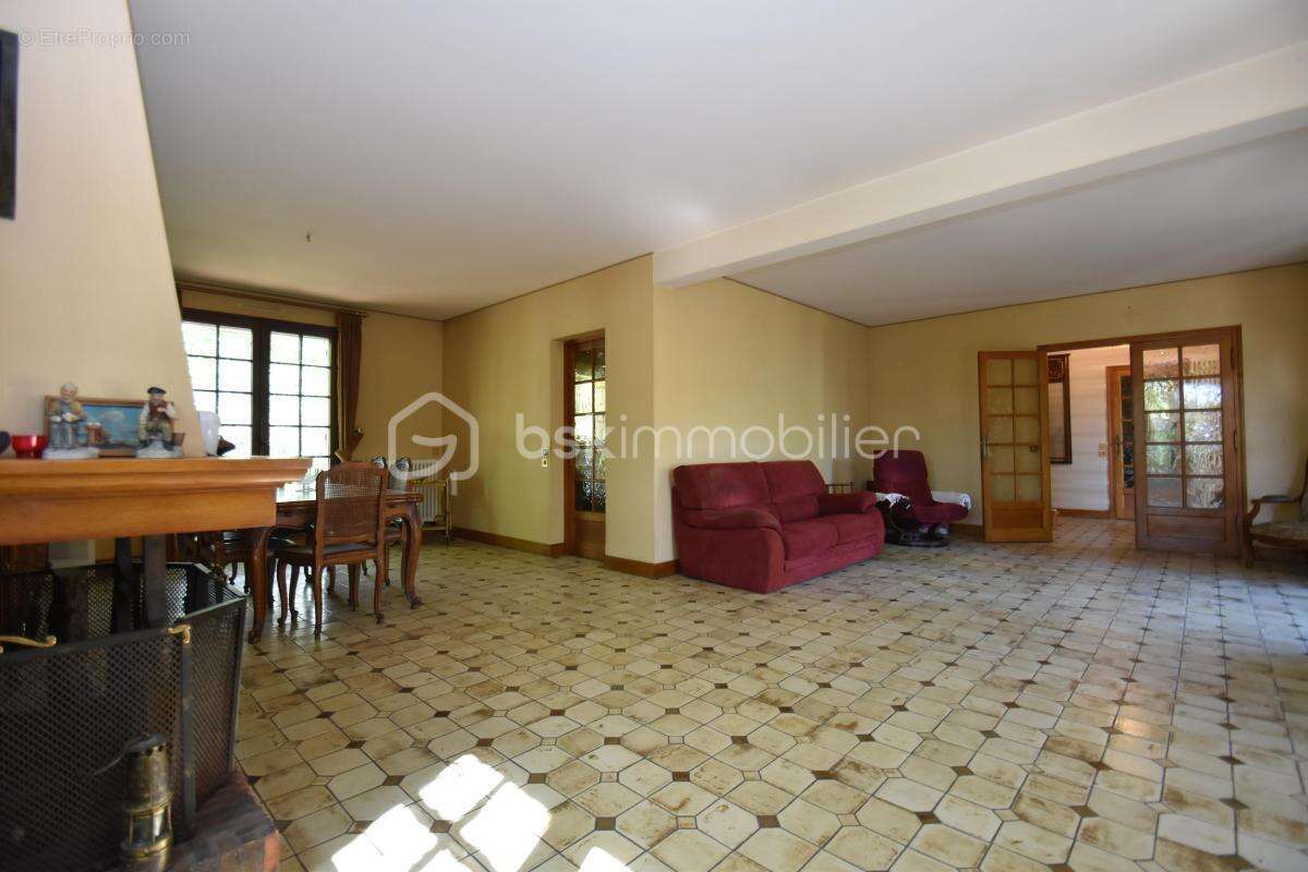 Maison à NOGENT-LE-PHAYE