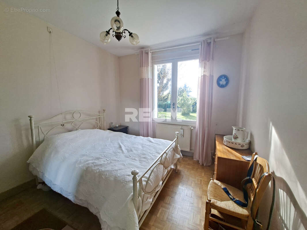 Maison à GARDONNE