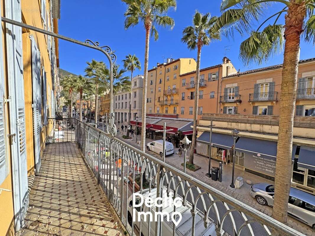Appartement avec cour et balcon - boulevard du jeu de ballon - grasse - photo 10