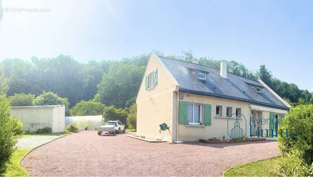 Maison à BEAUFORT-EN-VALLEE