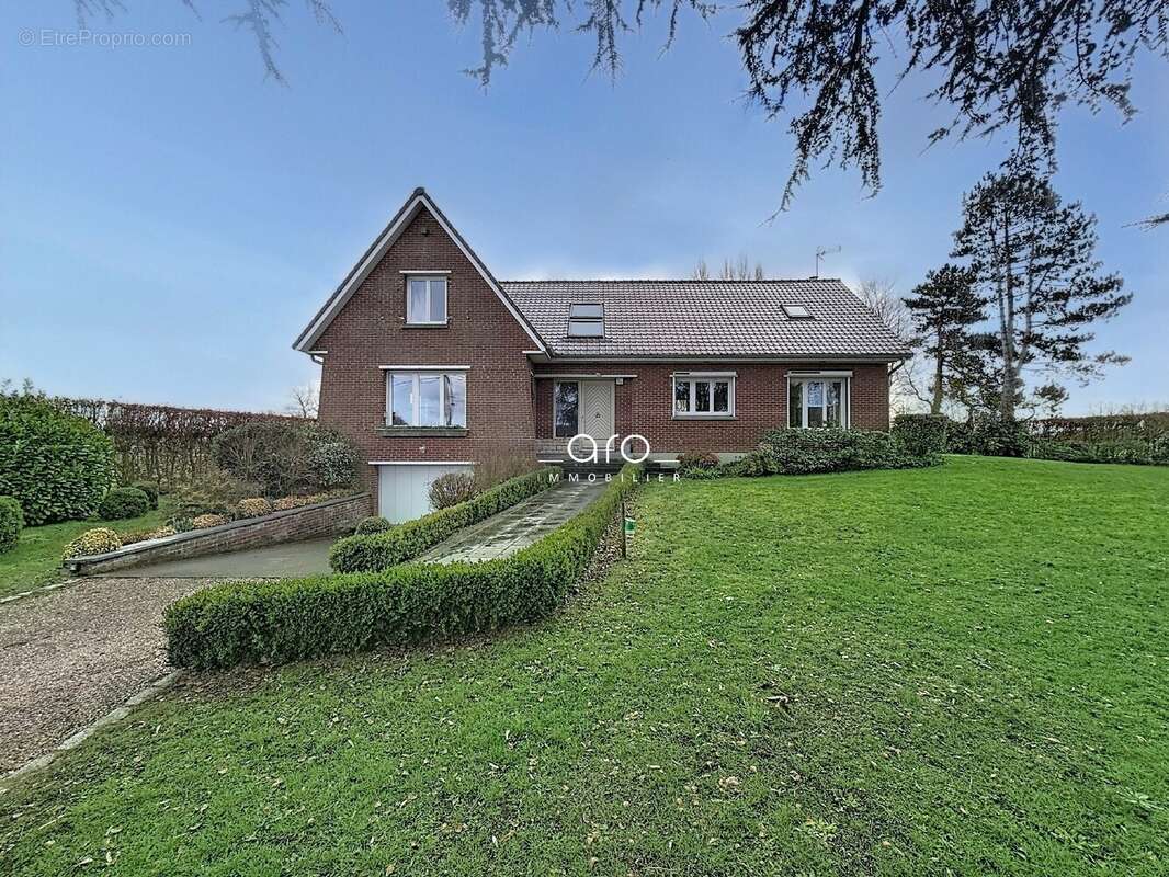 Maison 225 m² à Genech  - photo 3