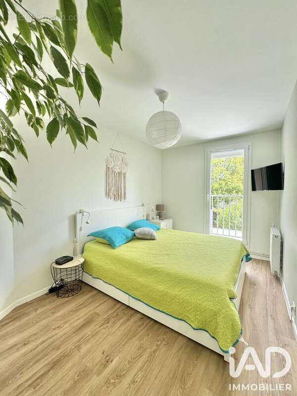 Maison 101 m² à Saint-Brice-Courcelles  - photo 8