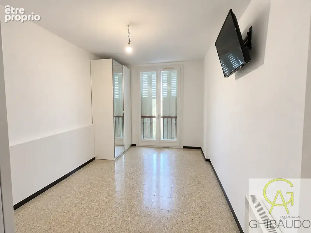 Appartement T4 - photo 2