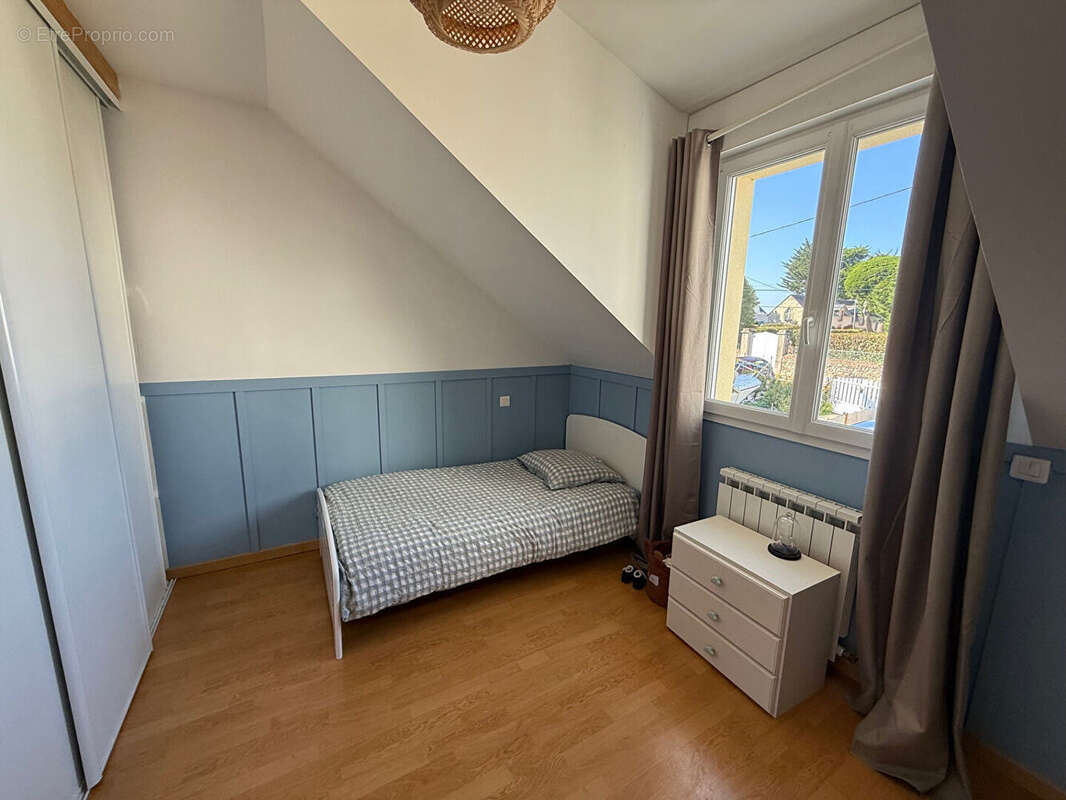 Maison à LE POULIGUEN