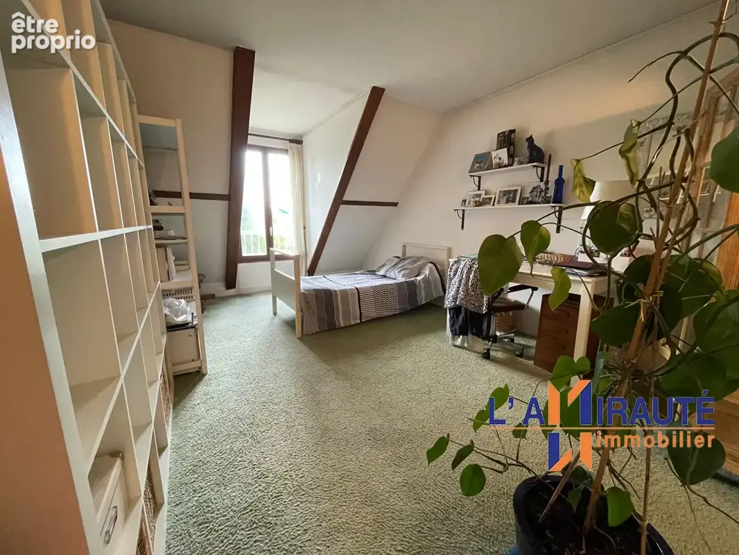 Maison de 173m2 avec un terrain de 800m2 à Chatou - photo 10