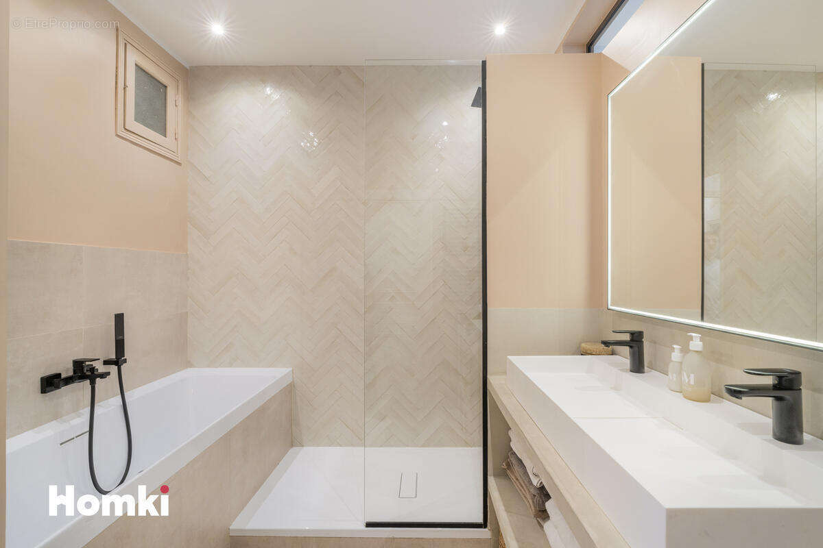 Appartement à MARSEILLE-8E