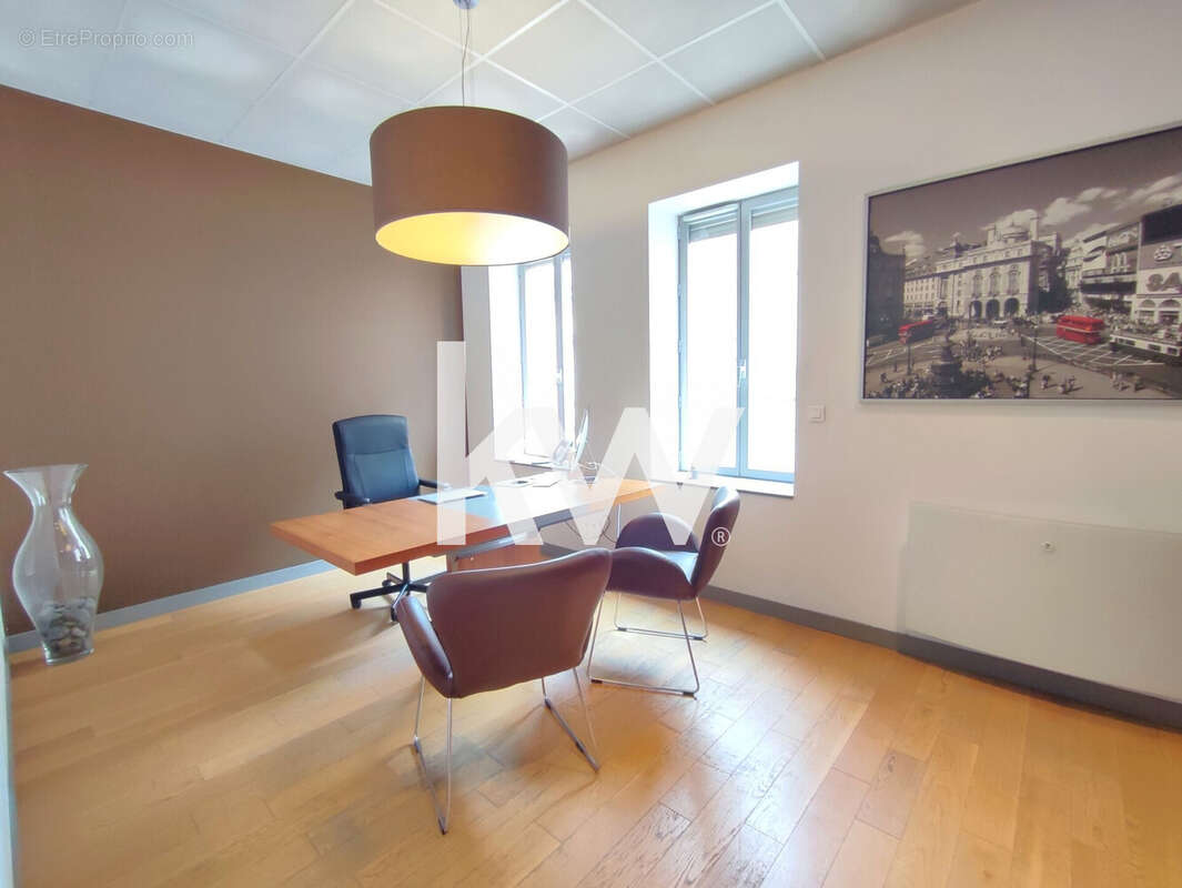 Appartement 154 m² à Saint-Etienne  - photo 5