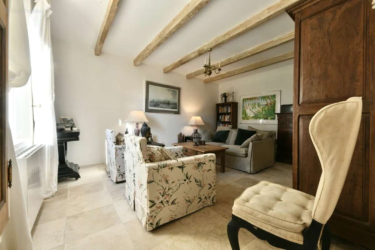 Maison à UZES