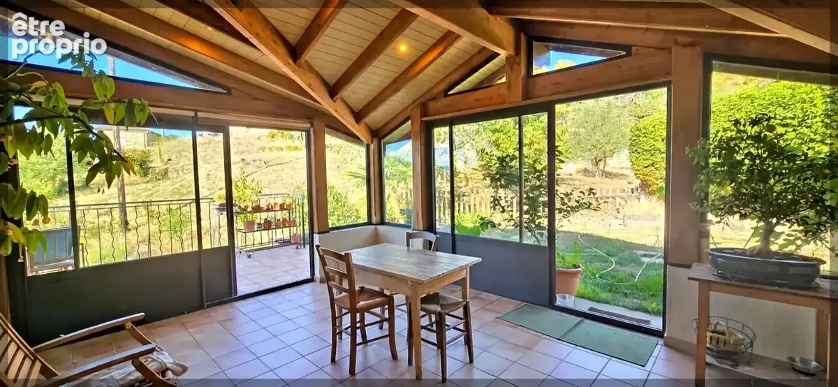Saint-michel-de-chabrillanoux   propriété avec deux habitations, dépendances et plus de 15 000 m2 de terrain - photo 4