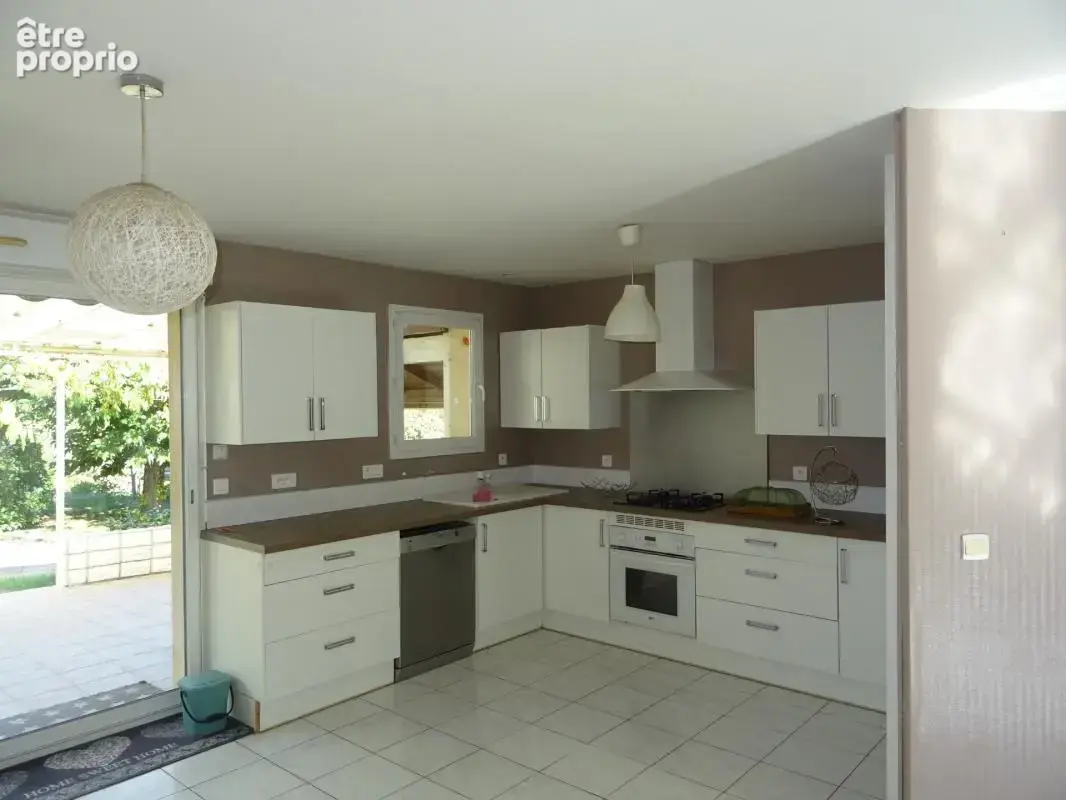 Secteur ambazac vaste et belle maison de 122 m² sur sous-sol semi enterre 4 chambres sur un terrain de 2900 m² - photo 5