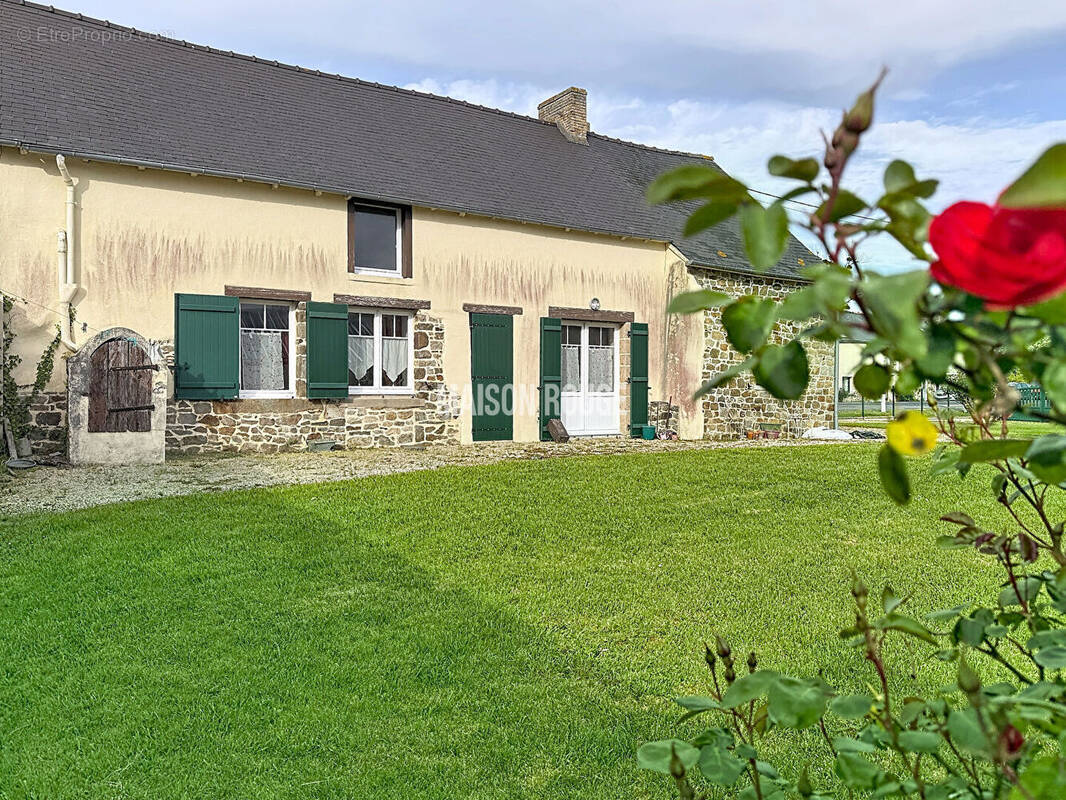 Maison à HIREL