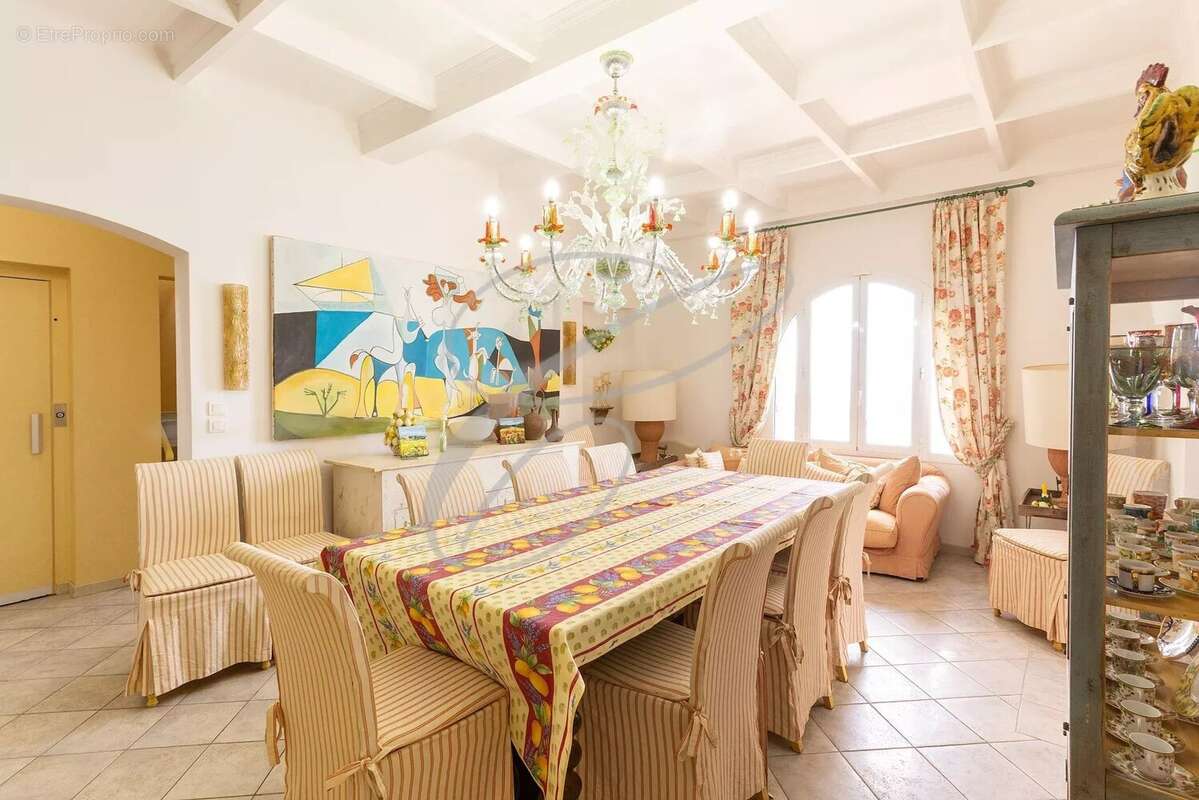 Maison à ROQUEBRUNE-CAP-MARTIN