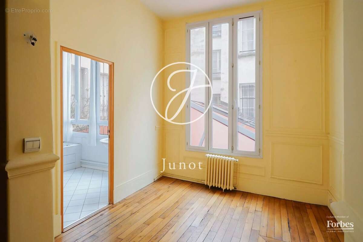 Paris 11e - AMELOT- SAINT SEBASTIEN FROISSART - Appartement à  vendre - 3 pièces - 110m² Carrez - 1 chambre. - photo 5