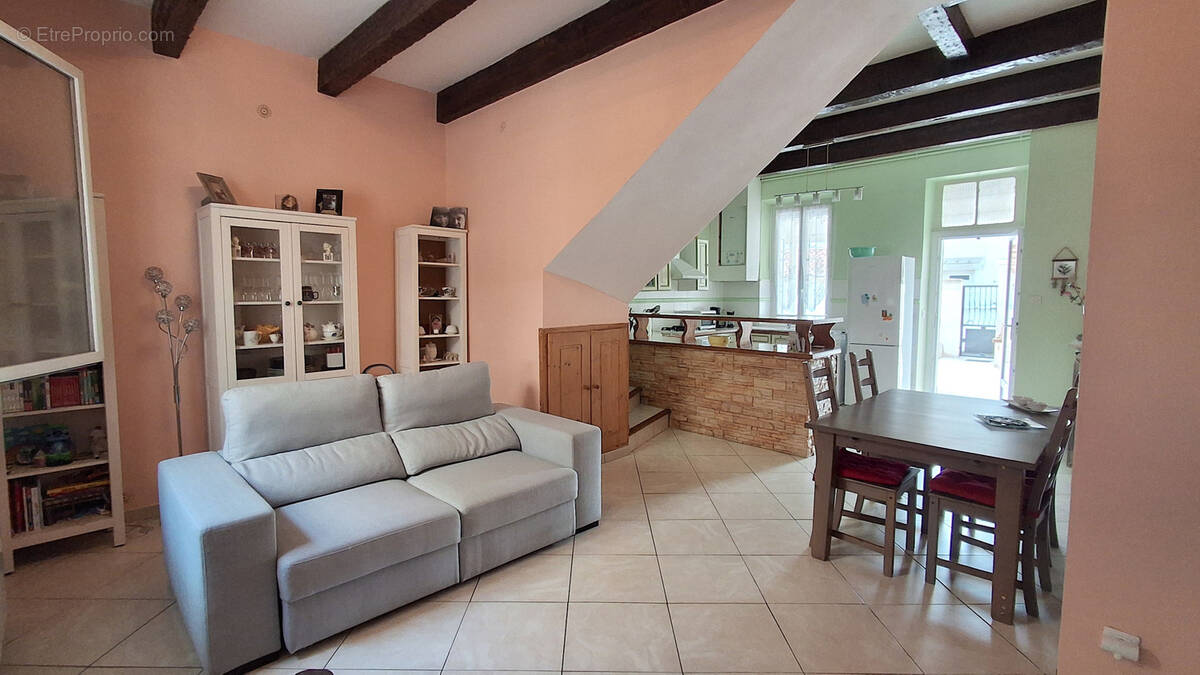 Maison de ville Type 3/4 + grande terrasse - photo 1