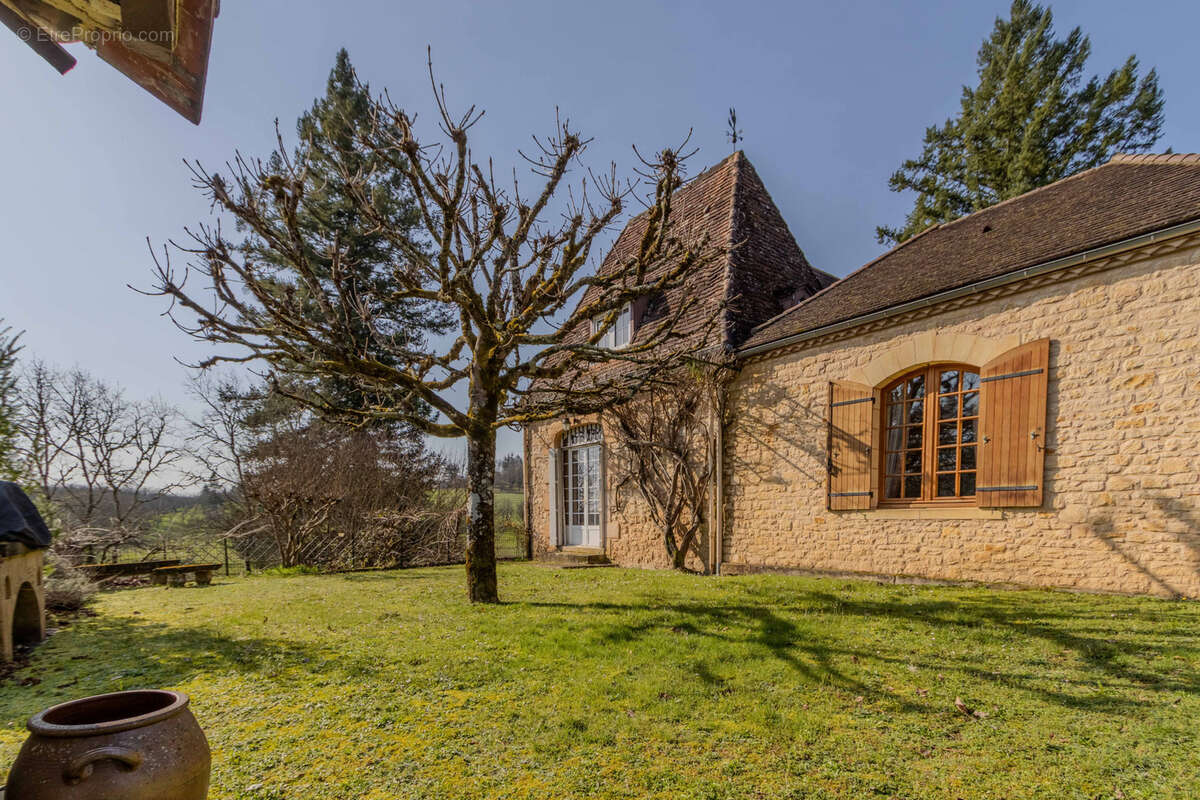 Maison à SAINT-CYPRIEN