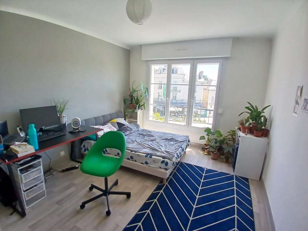Appartement 91 m² à Laval  - photo 5