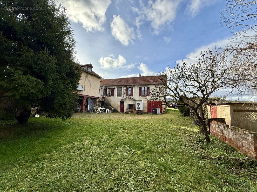 Maison à BLANNAY