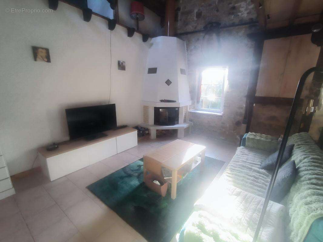 Maison à LA SAULSOTTE