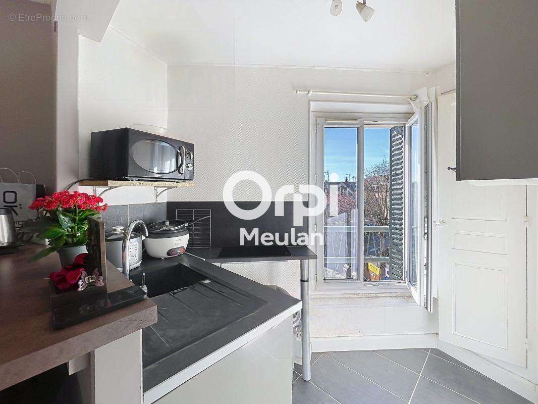 Appartement À Vendre - photo 2