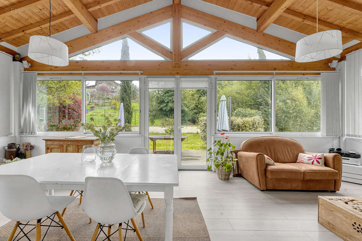 Maison à MONDONVILLE