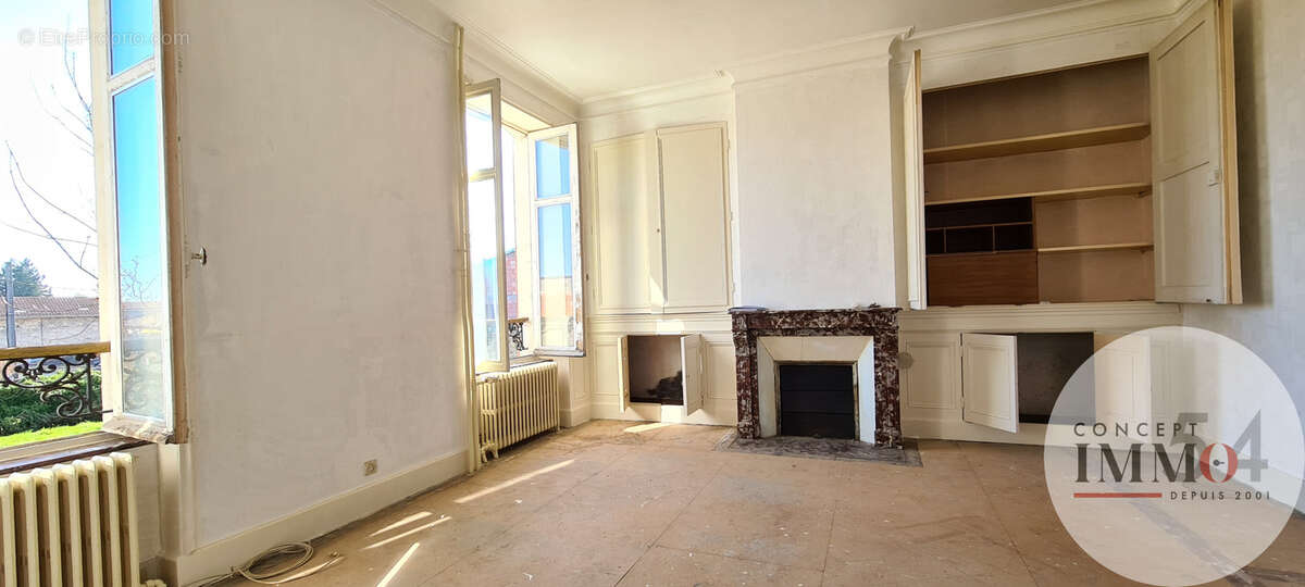 Maison à TOUL