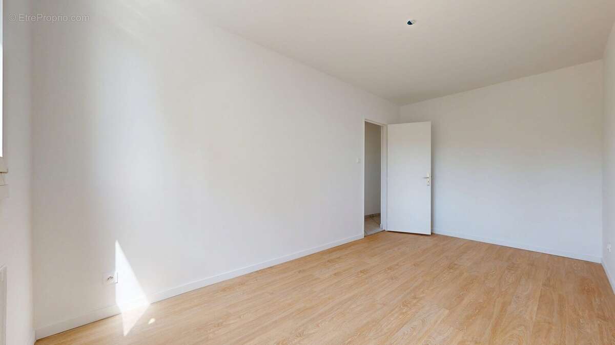 Appartement à OULLINS