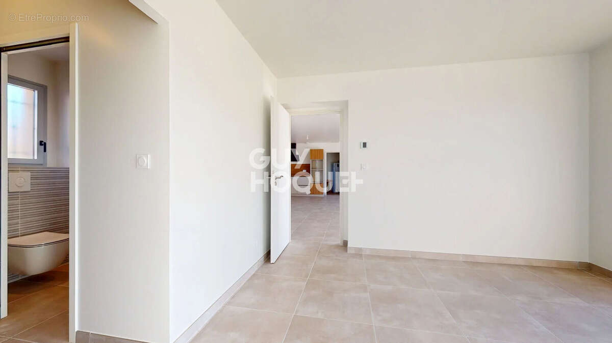 Maison à L'ISLE-SUR-LA-SORGUE