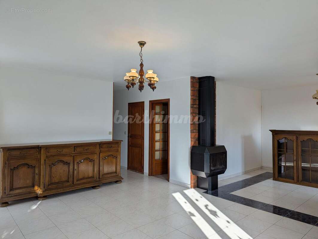 Séjour 2 - Maison à DOMONT