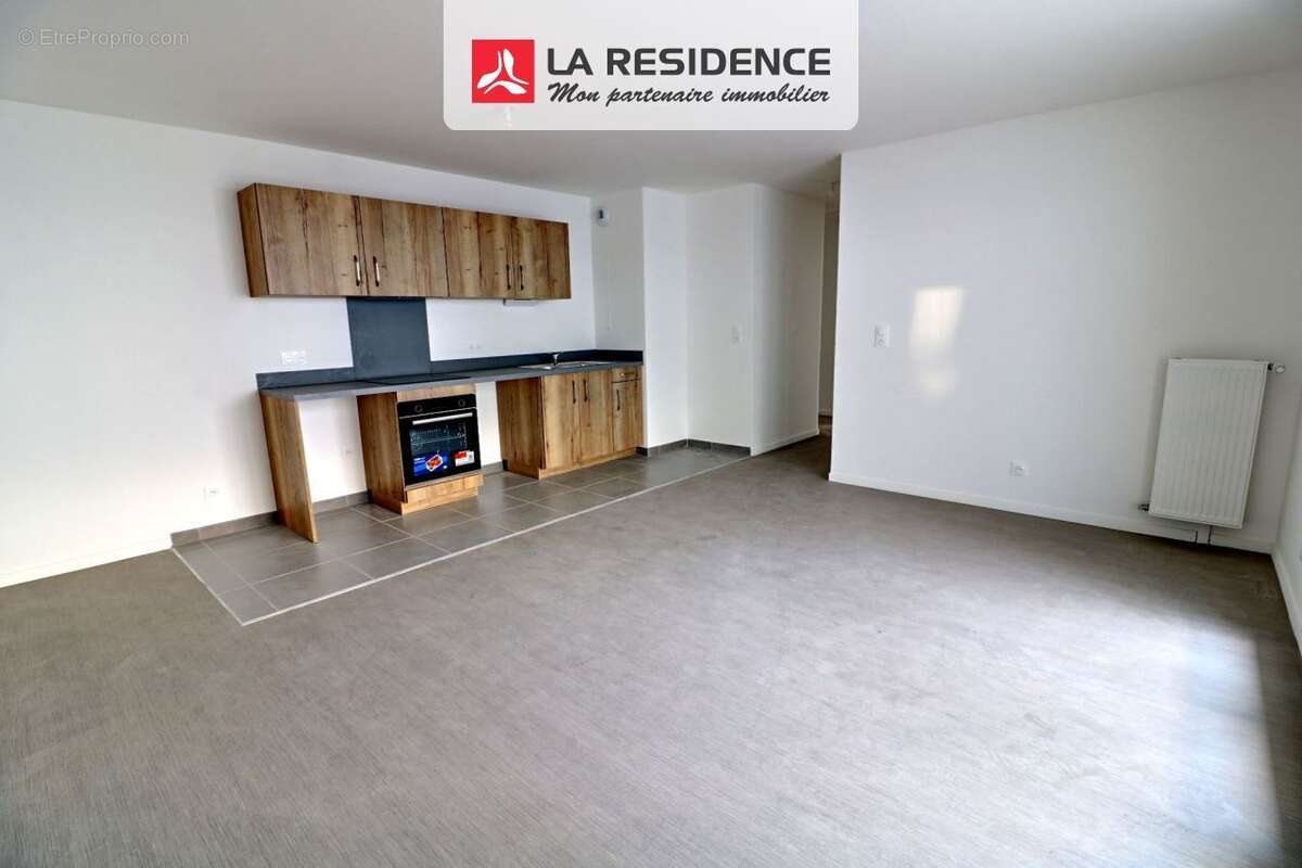 Appartement 60 m² à Deville-Les-Rouen  - photo 2
