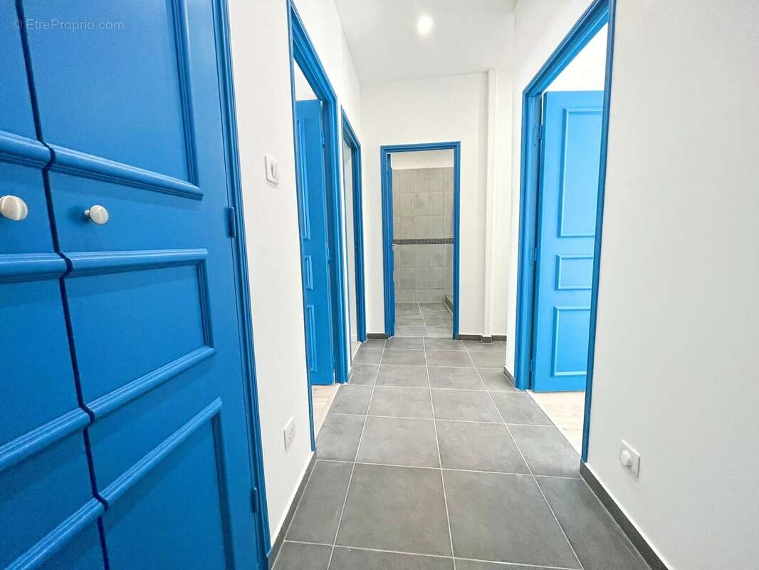 Liberation - 3p 62m² entierement refait a neuf - 320.000 € - photo 10