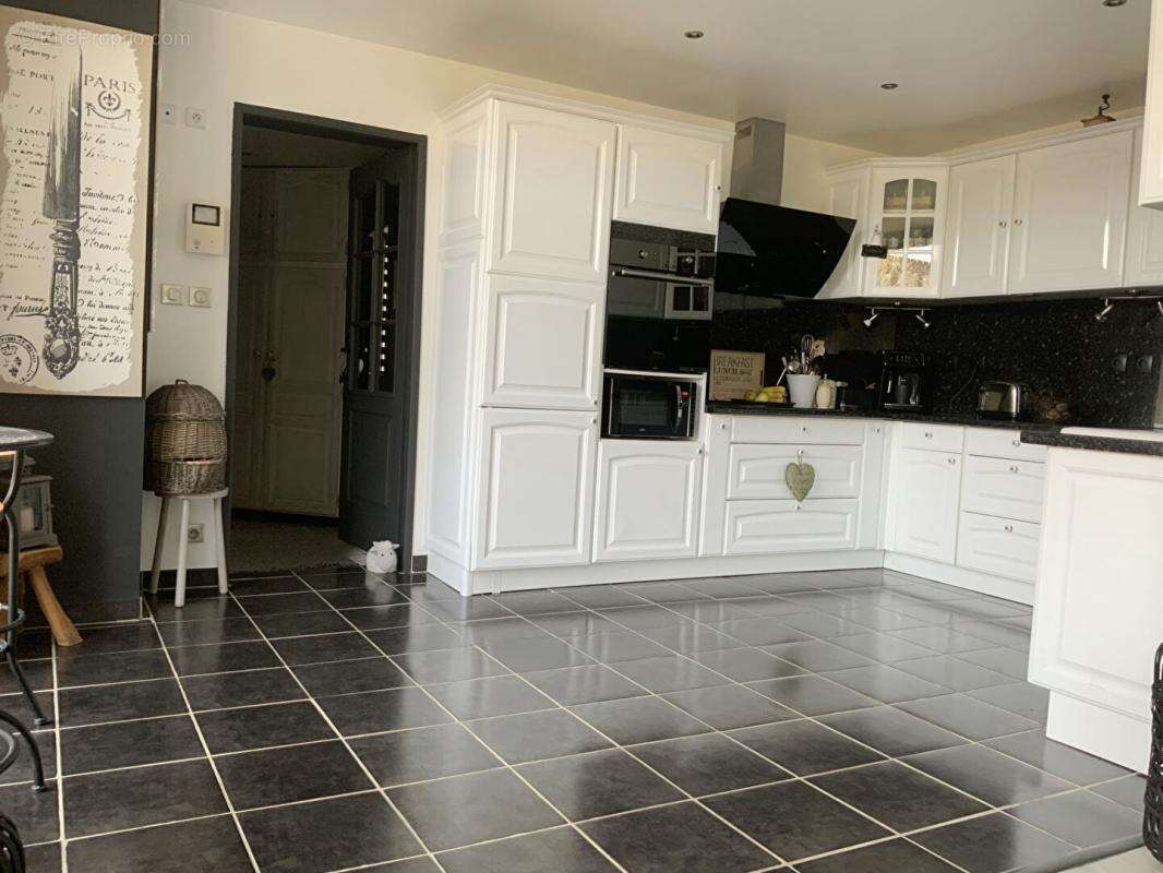 Maison à MORET-SUR-LOING