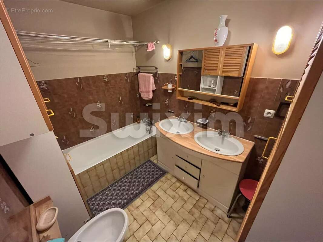 Appartement à AIX-LES-BAINS