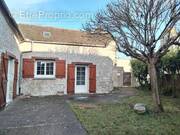 Maison à REMAUVILLE