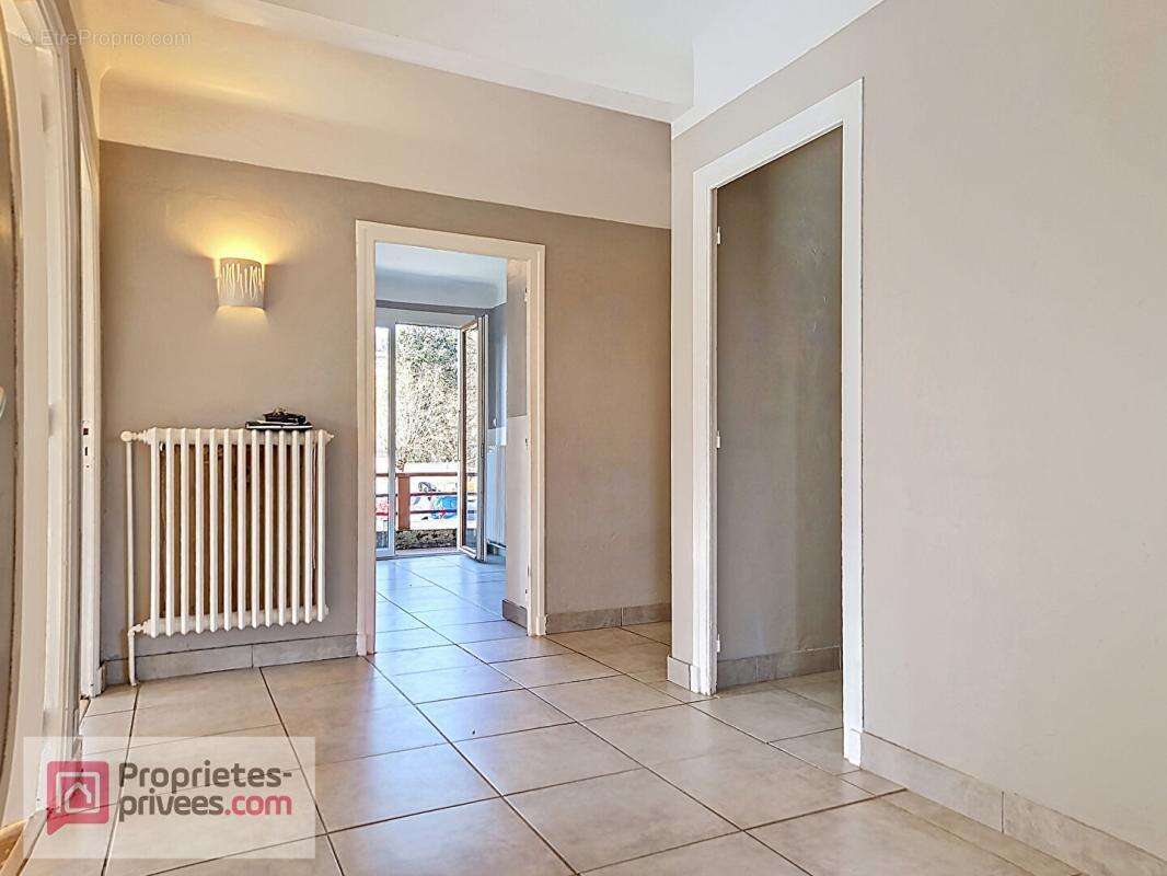 Appartement à BASSENS
