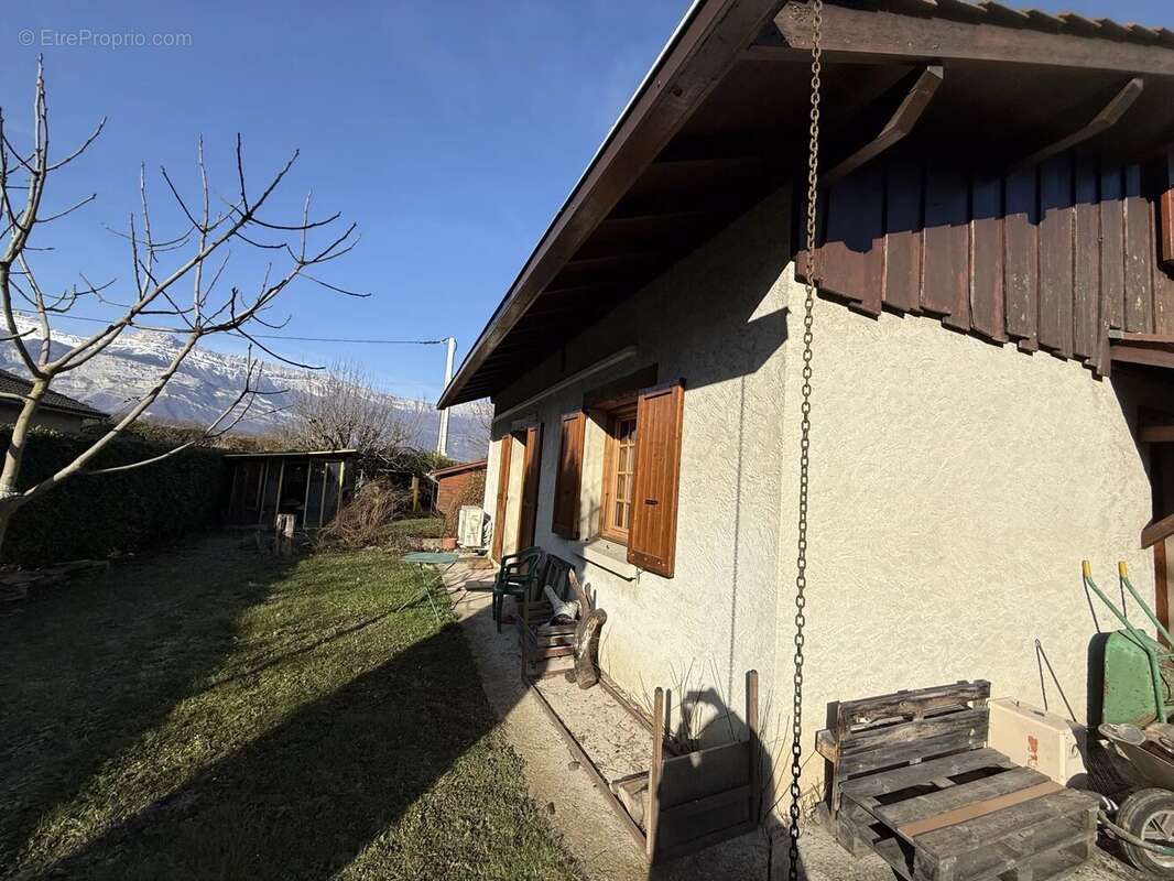 Maison à CHAMP-SUR-DRAC