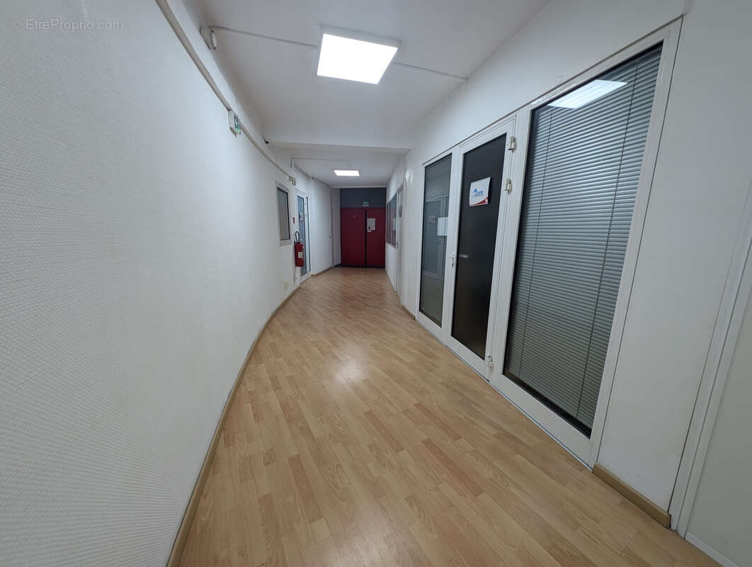 Commerce à COLOMIERS