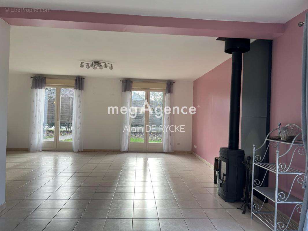 Maison à VARENNES-SUR-SEINE