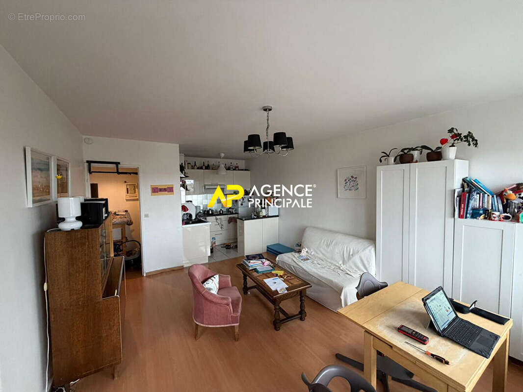 Appartement à SARTROUVILLE