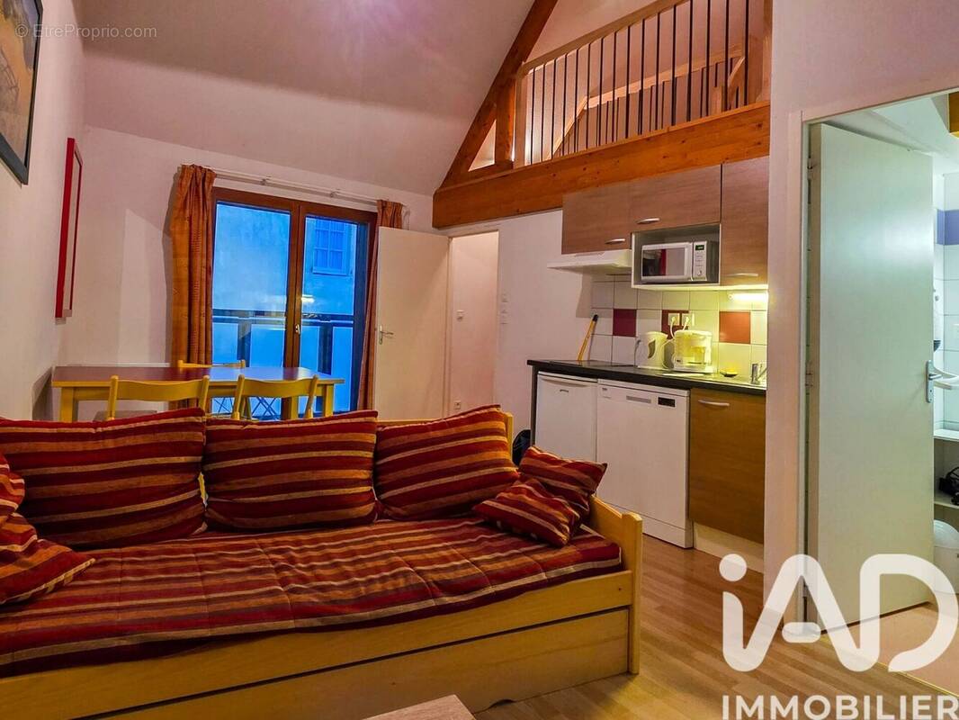 Photo 1 - Appartement à SAINT-GENIEZ-D&#039;OLT